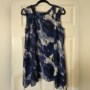 Soft Surroundings Blue and White Abstract Top